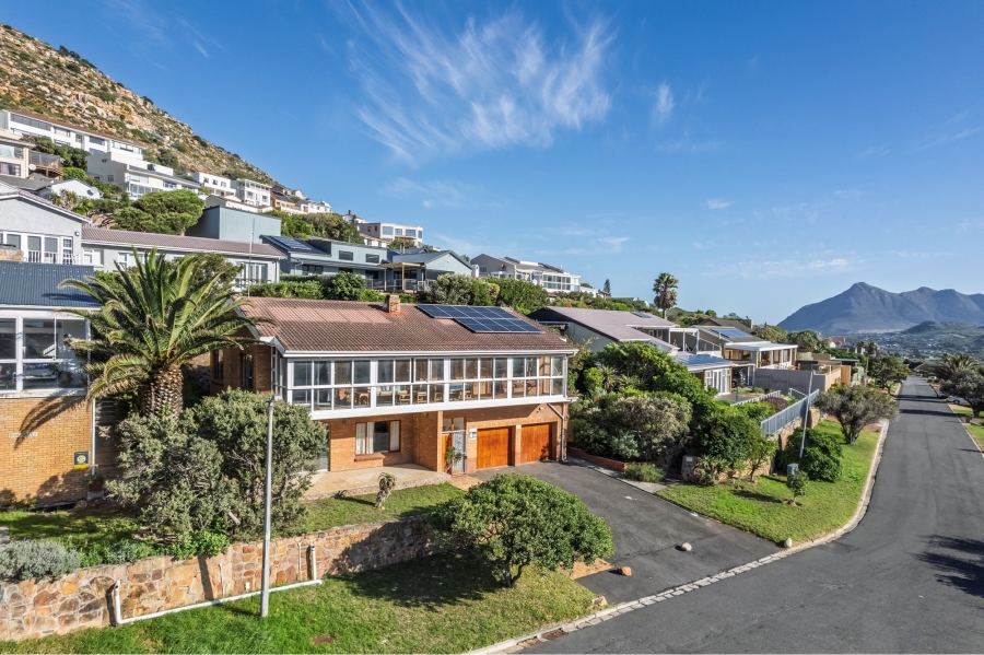 4 Bedroom Property for Sale in Fish Hoek Western Cape